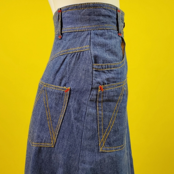 SOLD Vtg 70s skirt set - Picture 11 of 16